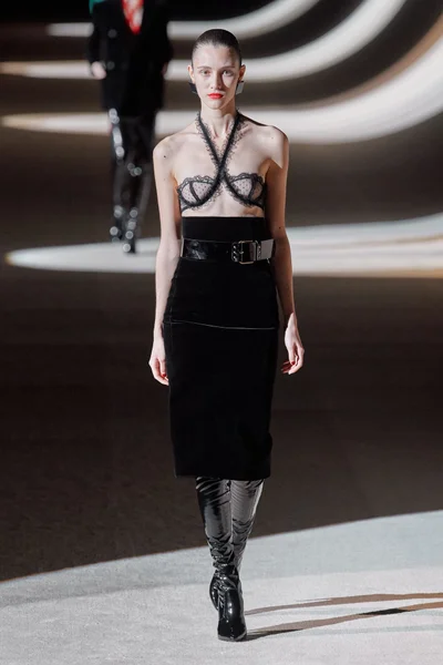 Look 61